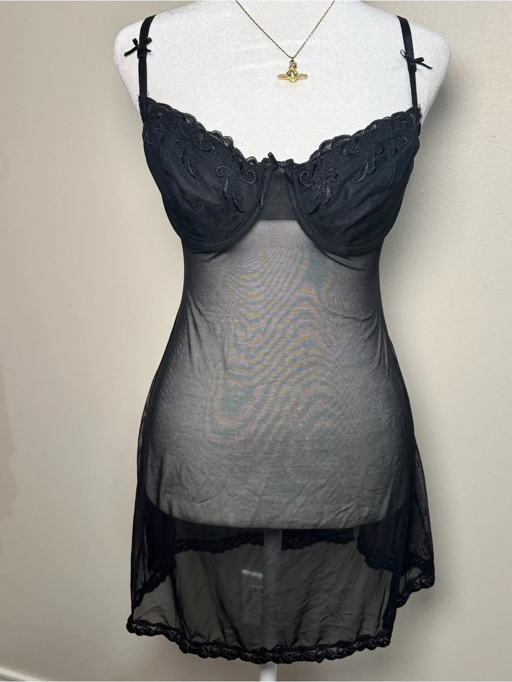 Victoria's Secret Black Sheer Lace 36C Romantic Gothic Small Vintage Slip